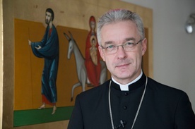 Nowy biskup polowy Wiesław Lechowicz od lat jest związany z Warszawą.