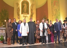 Koncert odbył się w jubileuszowym roku 50-lecia istnienia parafii.