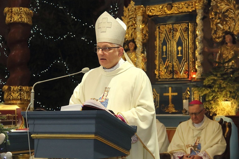 Bp Zadarko: Osoby konsekrowane nie są dodatkiem do życia diecezjalnego
