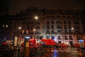 Ugaszono duży pożar w pobliżu Muzeum d'Orsay w Paryżu