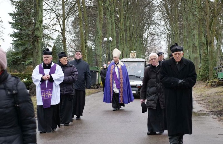 Ostatnie pożegnanie ks. Jarosława Kozakiewicza