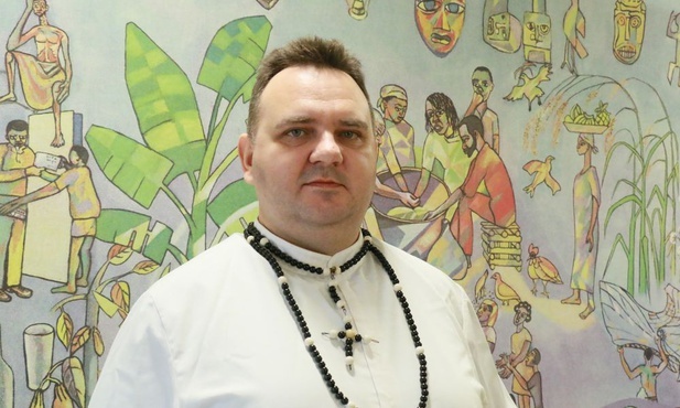 O. Tomasz Podrazik dzieli się swoim doświadczeniem misyjnym.