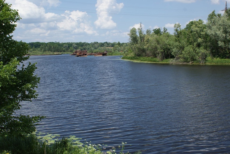 Białoruś: 6 km od ukraińskiej granicy na rzece Prypeć zbudowano most pontonowy