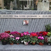 Grobowiec ks. Luigi Giussaniniego w Mediolanie