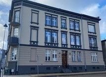 Ośrodek znajduje się w Gdańsku przy ul. Dolnej 4/1.