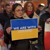 Wrocławianie manifestowali na rynku sprzeciw wobec rosyjskiej agresji.