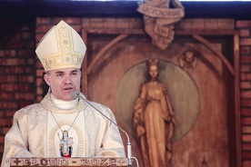 ▲	Biskup Zbigniew Zieliński sakrę biskupią przyjął siedem lat temu.