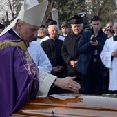 Pogrzeb śp. bp. Adama Odzimka