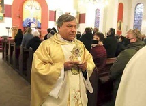 Podczas liturgii wierni modlili się o pokój w Ukrainie za przyczyną św. Józefa i św. Andrzeja Boboli.