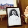 Portret zakonnicy w refektarzu, w którym oddała życie w obronie s. Aloizy.