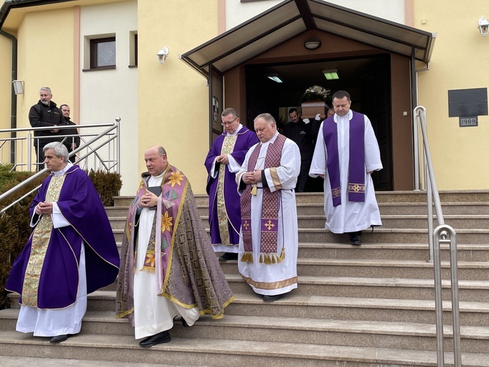 Ostatnie pożegnanie Renaty Ślosarczyk z Bestwinki