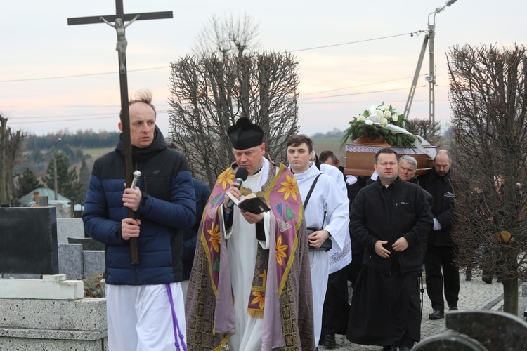 Ostatnie pożegnanie Renaty Ślosarczyk z Bestwinki