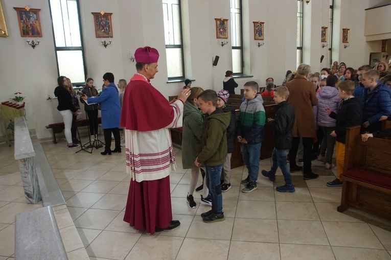 Wizytacja w dwóch dzierżoniowskich parafiach