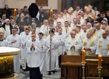 Archidiecezja katowicka. Msza Św. Krzyżma w Katedrze Chrystusa Króla