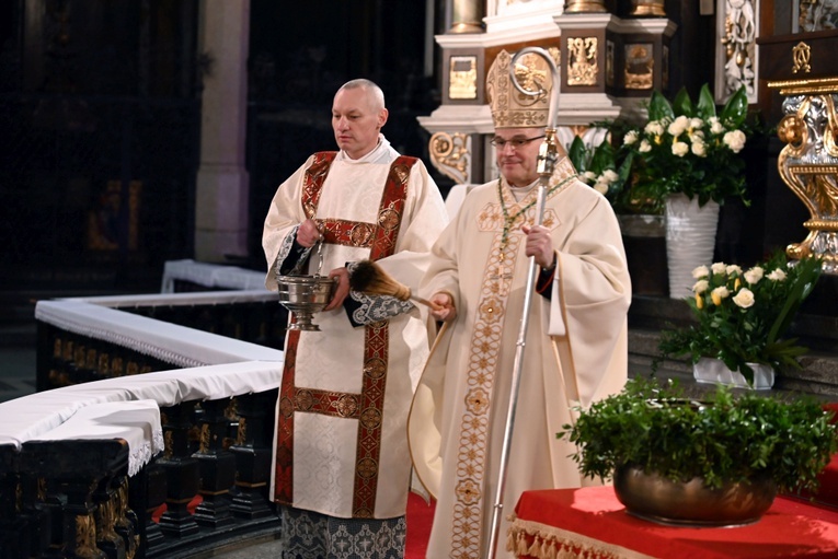 Wigilia Paschalna w świdnickiej katedrze