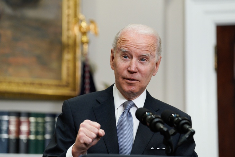 Biden: wprowadzimy nowy program ułatwiający przyjęcie ukraińskich uchodźców w naszym kraju