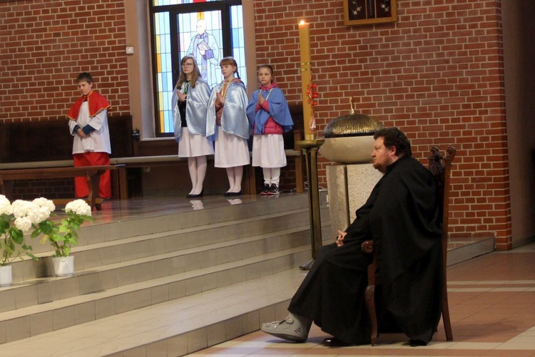 Śluby zakonne w parafii jezuitów