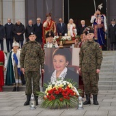 Prowadziła ją miłość ojczyzny. Pogrzeb Karoliny Kaczorowskiej