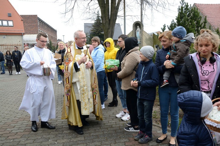 Wielkanocne nabożeństwo dla gości z Ukrainy w Dobrzeniu Wielkim