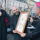 ▲	Z okazji 30. rocznicy działalności CDR otrzymała specjalne błogosławieństwo od papieża Franciszka. 