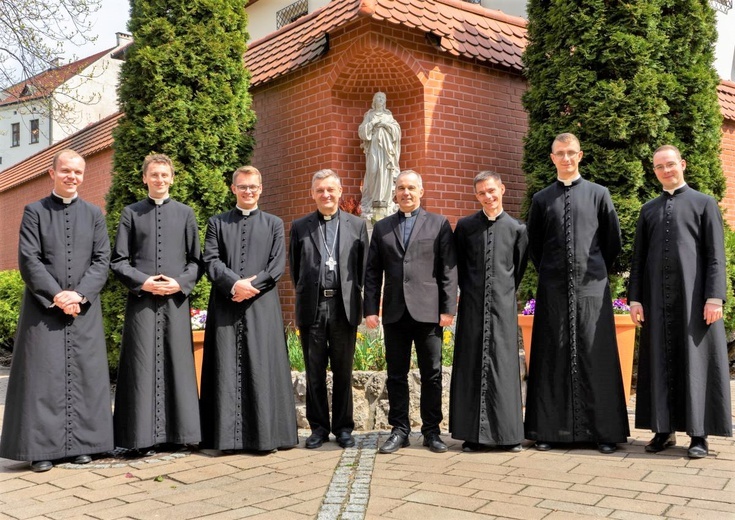 Klerycy z rocznika bł. Michała Tomaszka i bł. Zbigniewa Strzałkowskiego.