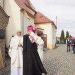 Wizytacja u św. Jadwigi w Ostroszowicach