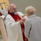 Wprowadzenie relikwii męczenników z Pariacoto do kościoła na Chabrach