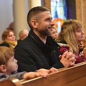 Nauki potrwają do wigilii zesłania Ducha Świętego.