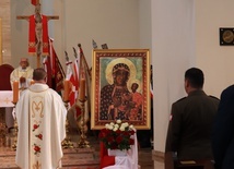 We wszystkich parafiach diecezji modlitwy zanoszono za wstawiennictwem Maryi Królowej Polski.