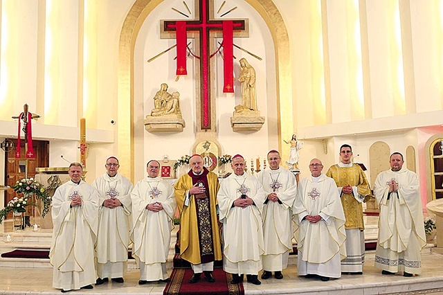 	Uczestnicy zjazdu odwiedzili sanktuarium św. Teresy Benedykty od Krzyża w Lublińcu.