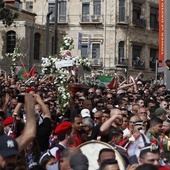 Jerozolima: Starcia na pogrzebie zamordowanej dziennikarki 