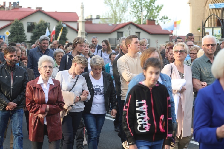 Bp Janusz Mastalski u św. abp. Bilczewskiego w Wilamowicach