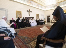 Papież: jedności nie tworzy się przy biurku, ale na drodze braterstwa
