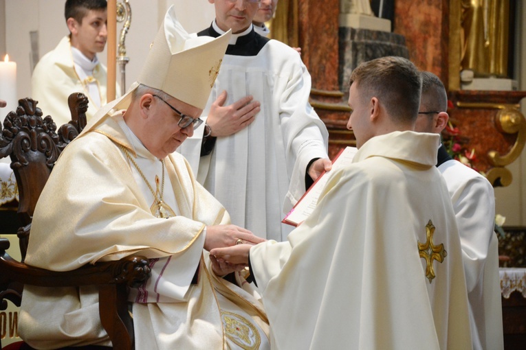 Święcenia kapłańskie w roku Złotego Jubileuszu Diecezji Opolskiej