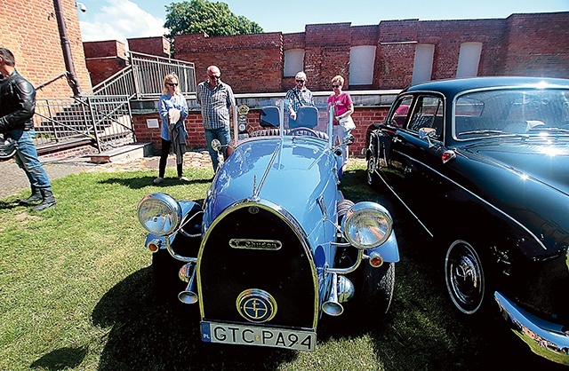 	Syrena Chudon, czyli „polskie Bugatti” – od podstaw zbudowana przez konstruktora hobbystę z Tczewa.