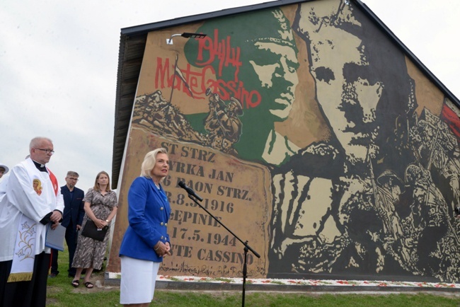 Mural dla żołnierza spod Monte Cassino