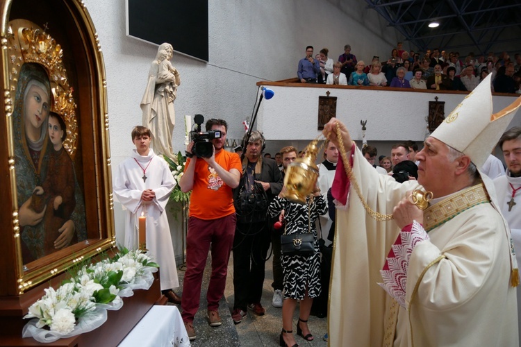 Koronacja wizerunku Matki Bożej Pocieszenia w Gdyni