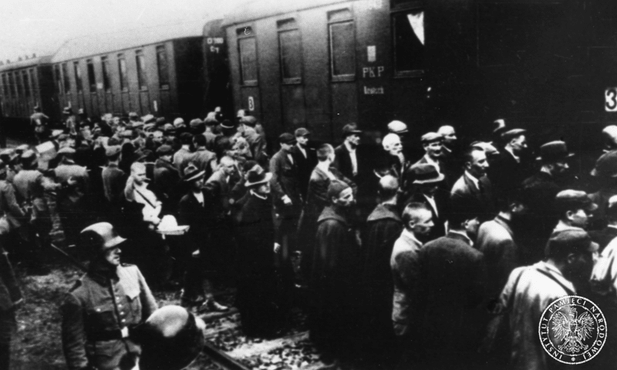 82 lata temu przybył pierwszy transport polskich więźniów do KL Auschwitz