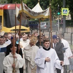 Pan Jezus na kwietnych dywanach. Boże Ciało na Kamionku