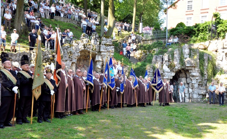 Pielgrzymka Mężczyzn i Młodzieńców na Górze Świętej Anny