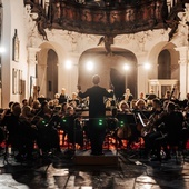 W pierwszym koncercie wystąpiła m.in. Orkiestra Symfoniczna Polskiej Filharmonii Bałtyckiej.