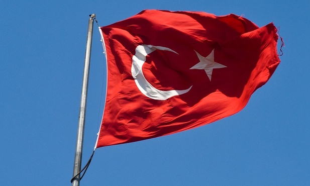 ETPCz: Turcja pogwałciła konwencję praw człowieka, nie uwalniając opozycjonisty Osmana Kavali
