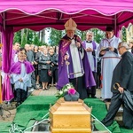 Pogrzeb ks. kan. Jana Troedera