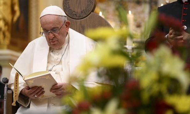 Papież Franciszek do duchowieństwa: To nie wiara przeżywa kryzys, ale sposób, w jaki ją głosimy
