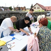 Wyjście pielgrzymki ze Skrzatusza na Jasną Górę