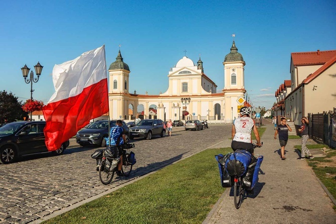 ​NINIWA Team mknie na północ - pierwszy tysiąc kilometrów i trzy kraje już za nimi