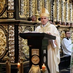 Biskup u pątników ze Stalowej Woli