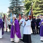 Ostatnie pożegnanie śp. ks. Witolda Włocha w Chybiu