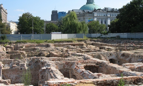 Wykopaliska archeologiczne w 2006 r. były prowadzone tylko pod częścią dawnej pałacowej zabudowy.