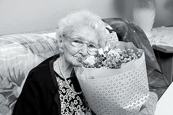 Pani Tekla Juniewicz w dniu 115. urodzin.